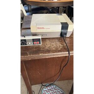 Nintendo NES Bundle Super Mario Bros + Duck Hunt & Controller Tested READ!